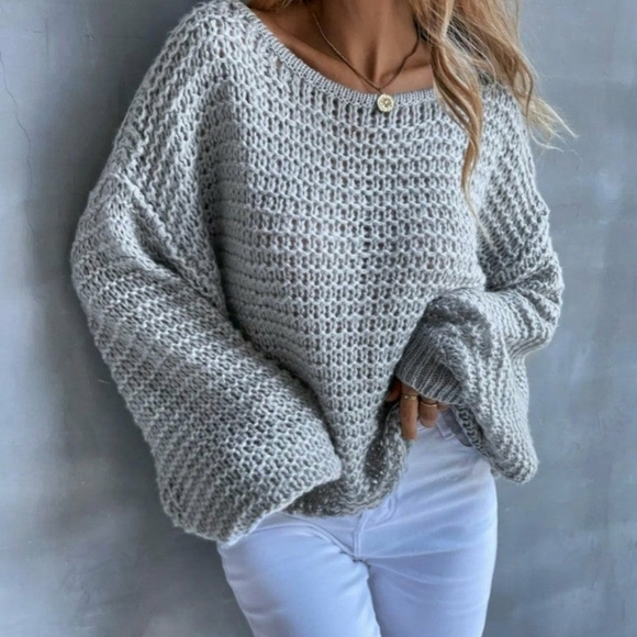EDENS BOUTIQUE Sweaters - Womens oversized cropped sweater